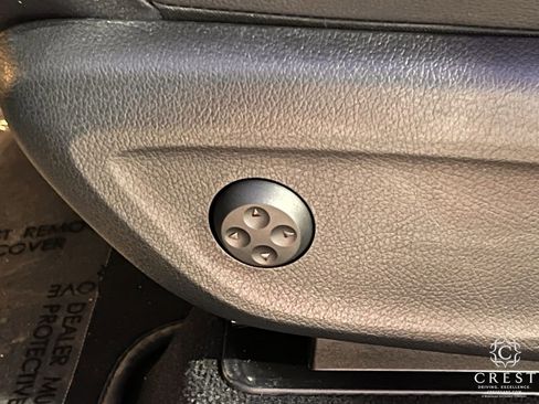 Used 2025 Mercedes-Benz GLE 350 4MATIC image 26