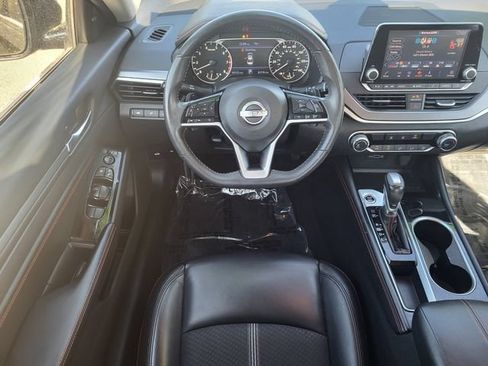 Certified 2023 Nissan Altima 2.5 SR FWD image 21