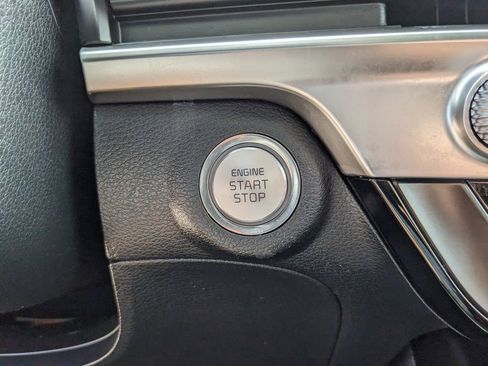 Used 2025 Kia Telluride S image 29