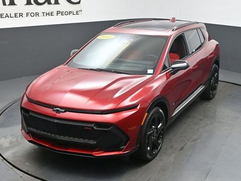 Used 2025 Chevrolet Equinox EV RS w/ Active Safety Package 3 FWD image 45