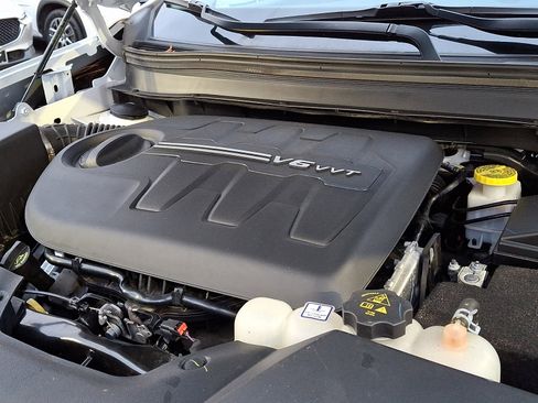 Used 2021 Jeep Cherokee Limited w/ Elite Package image 29