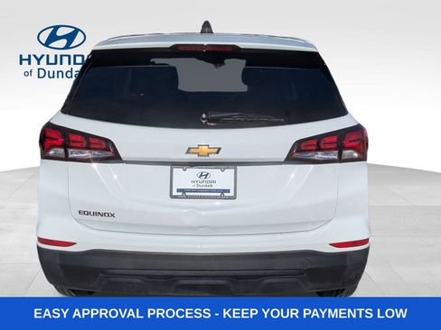 Used 2022 Chevrolet Equinox LS w/ LS Convenience Package image 2