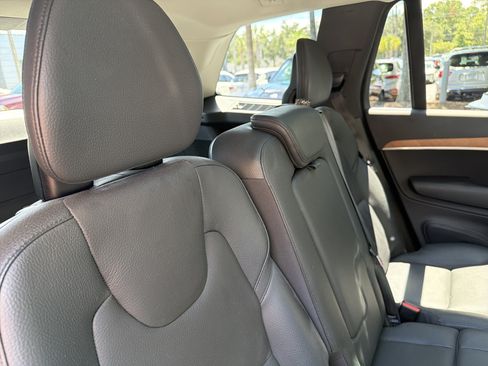 Used 2023 Volvo XC90 B6 Plus AWD/4WD image 36