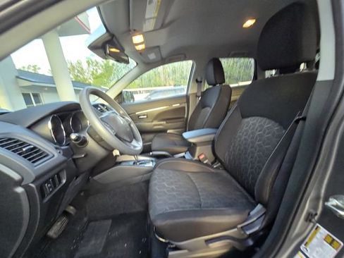 Used 2022 Mitsubishi Outlander Sport ES image 4