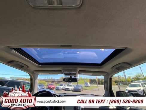 Used 2019 Toyota 4Runner SR5 Premium AWD/4WD image 18