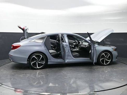 Used 2022 Honda Accord Sport image 40
