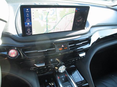 Used 2025 Acura MDX w/ Advance Package image 27