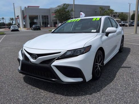 Certified 2023 Toyota Camry SE FWD image 8