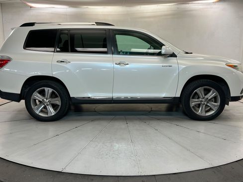 Used 2013 Toyota Highlander Limited AWD/4WD image 7