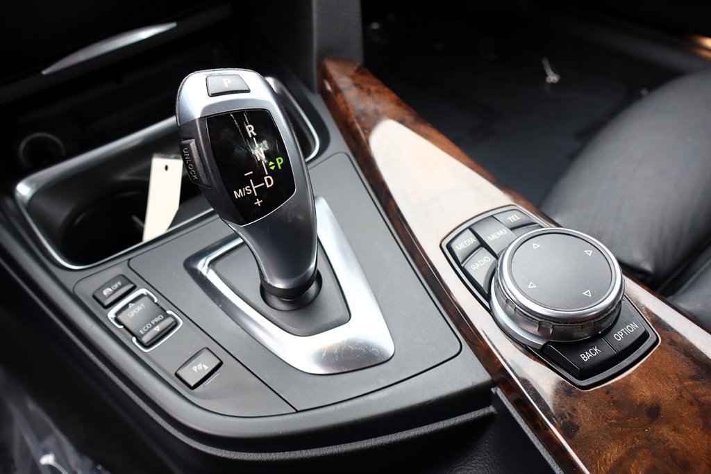 Used 2015 BMW 328d xDrive Sedan AWD/4WD image 29