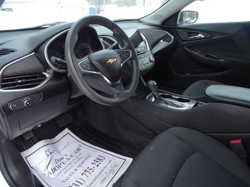 Used 2019 Chevrolet Malibu LS image 9