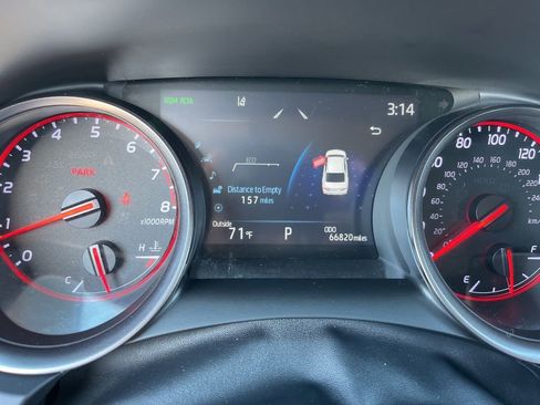 Used 2021 Toyota Camry XSE image 22