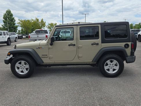 Used 2017 Jeep Wrangler Unlimited Sport w/ Quick Order Package 24S AWD/4WD image 4