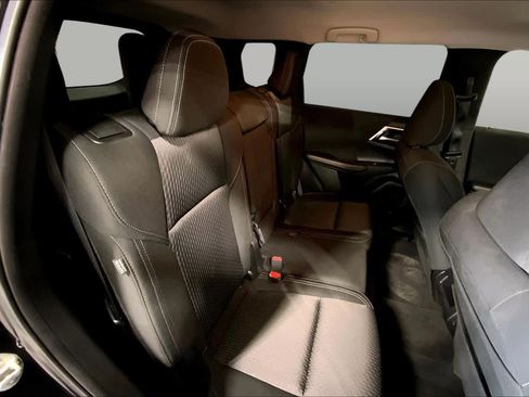 Used 2023 Mitsubishi Outlander ES FWD image 37