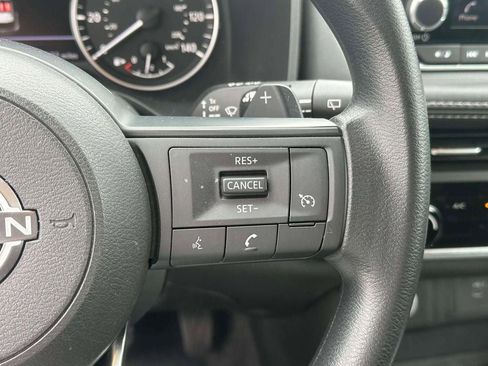 Used 2023 Nissan Rogue S AWD/4WD image 21