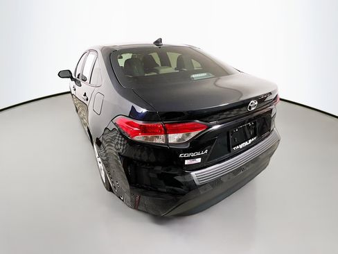 Used 2024 Toyota Corolla LE image 8