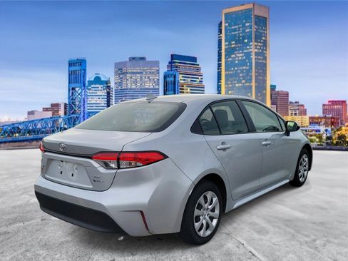 Used 2026 Toyota Corolla LE FWD image 3