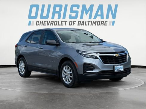 Used 2023 Chevrolet Equinox LS FWD image 1