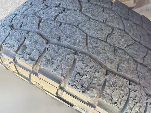 Used 2022 Chevrolet Silverado 2500 LTZ w/ LTZ Premium Package image 44