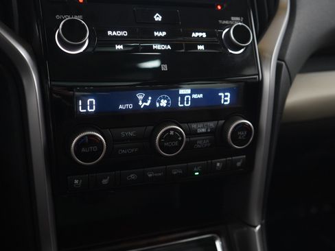 Used 2019 Subaru Ascent Touring AWD/4WD image 25