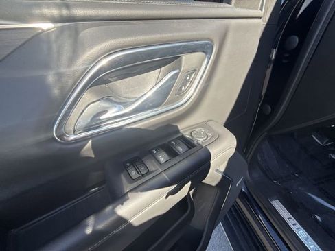 Used 2023 Chevrolet Tahoe LT w/ LT Signature Package image 13