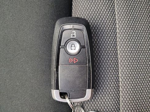 Used 2019 Ford Edge SE w/ SE Fleet Driver's Package FWD image 32