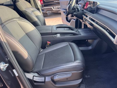 Used 2027 Kia Telluride S FWD image 22