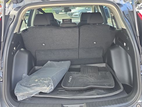 Used 2024 Honda CR-V LX image 10