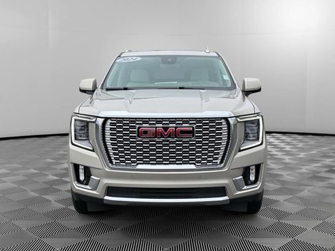 Used 2024 GMC Yukon XL Denali image 8