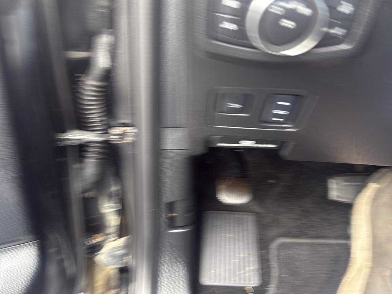 Used 2017 Ford F250 Lariat w/ Lariat Ultimate Package AWD/4WD image 18