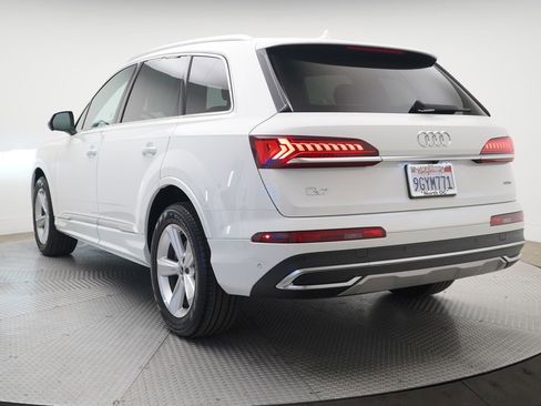 Used 2023 Audi Q7 2.0T Premium Plus w/ Premium Plus Package image 3