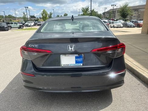 Used 2023 Honda Civic LX image 3