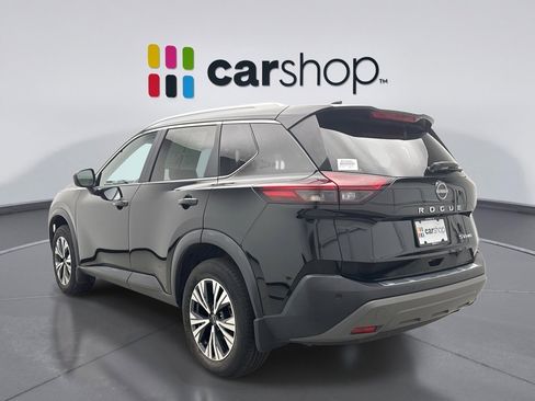 Used 2023 Nissan Rogue SV w/ SV Premium B Package image 3
