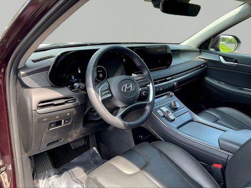Used 2024 Hyundai Palisade Limited AWD/4WD image 17