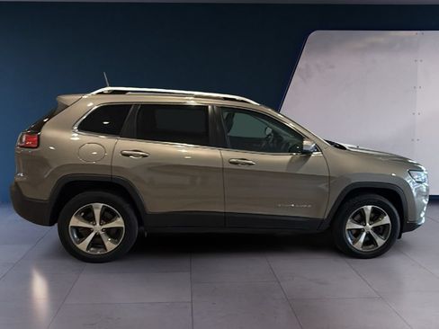 Used 2019 Jeep Cherokee Limited AWD/4WD image 8