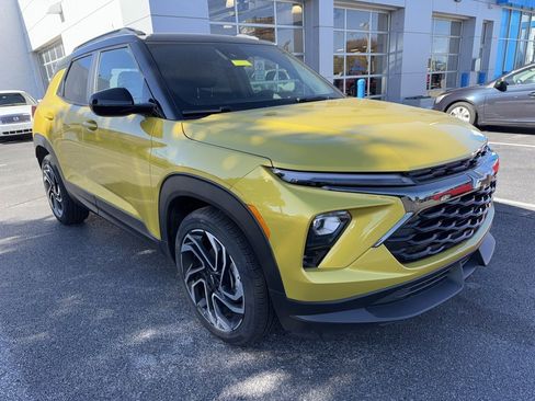 New 2025 Chevrolet TrailBlazer RS w/ Convenience Package image 1