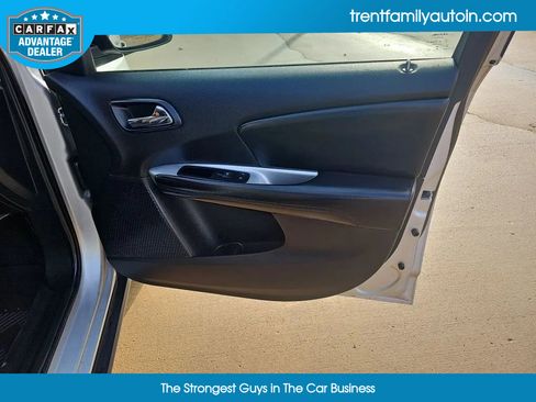 Used 2014 Dodge Journey SE w/ Flexible Seating Group image 41