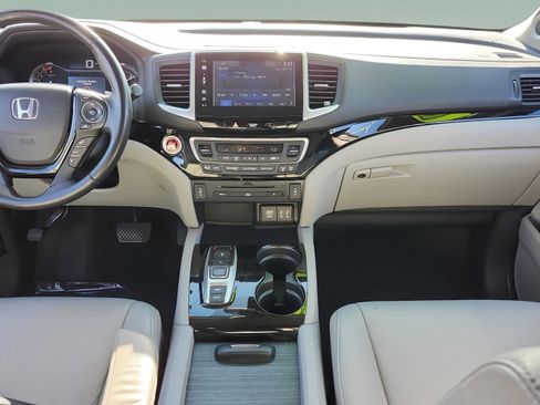 Used 2016 Honda Pilot Touring image 13