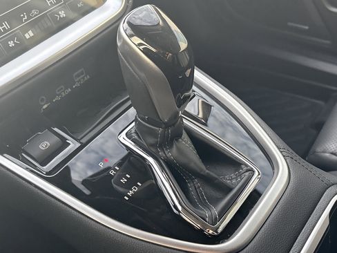 Used 2023 Subaru Outback Touring image 26