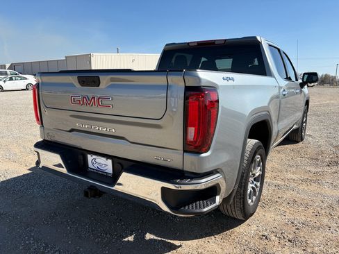 Used 2025 GMC Sierra 1500 SLT AWD/4WD image 5