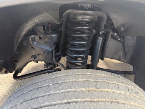 Used 2008 Ford F550 2WD Regular Cab Super Duty image 21