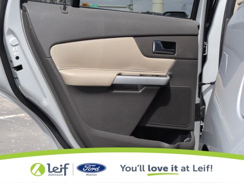 Used 2013 Ford Edge SE image 24