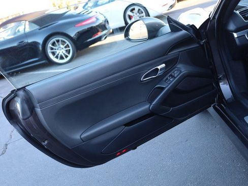 Used 2015 Porsche Cayman image 21