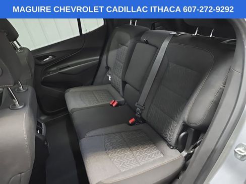 Used 2022 Chevrolet Equinox LT AWD/4WD image 32