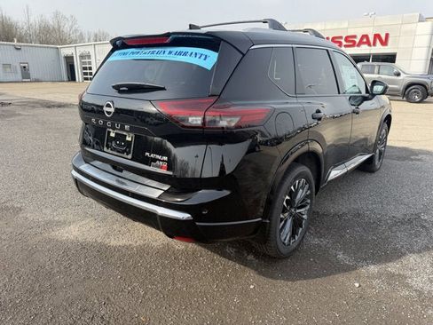 New 2026 Nissan Rogue Platinum w/ Platinum Premium Package AWD/4WD image 3
