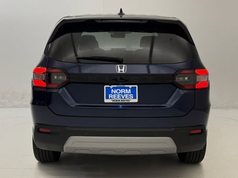 New 2025 Honda Pilot EX-L image 6