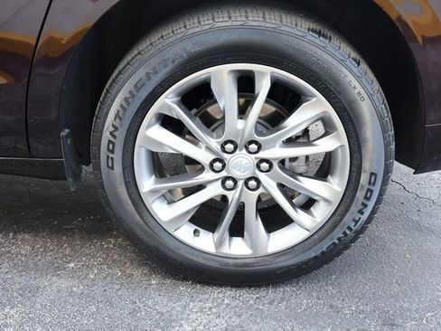 Certified 2022 Buick Enclave Avenir w/ Avenir Technology Package image 9