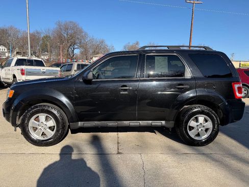Used 2011 Ford Escape XLT image 4