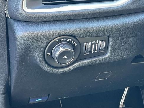 New 2026 Chrysler Pacifica Select image 26