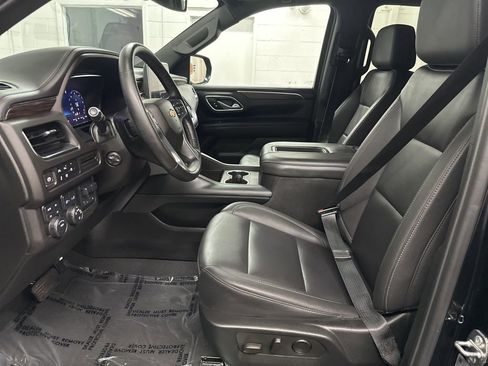 Used 2024 Chevrolet Tahoe LT w/ LT Signature Package image 20